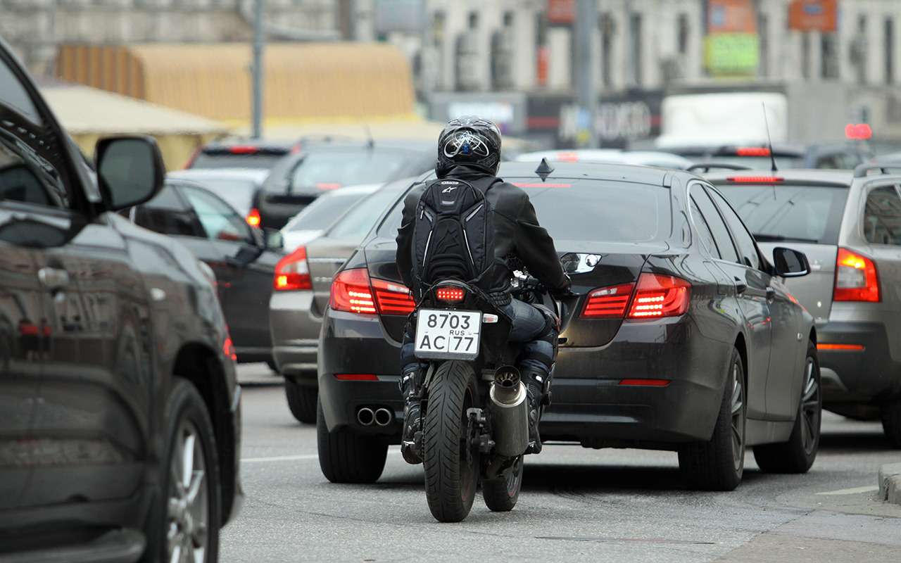 Эти маневры мотоциклистов больше всего бесят автомобилистов