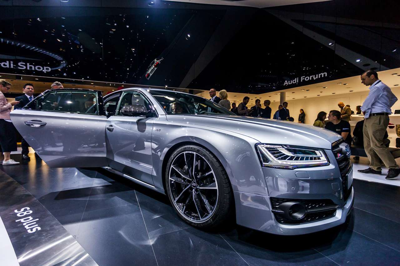 Реактивный Audi S8 plus дебютировал официально