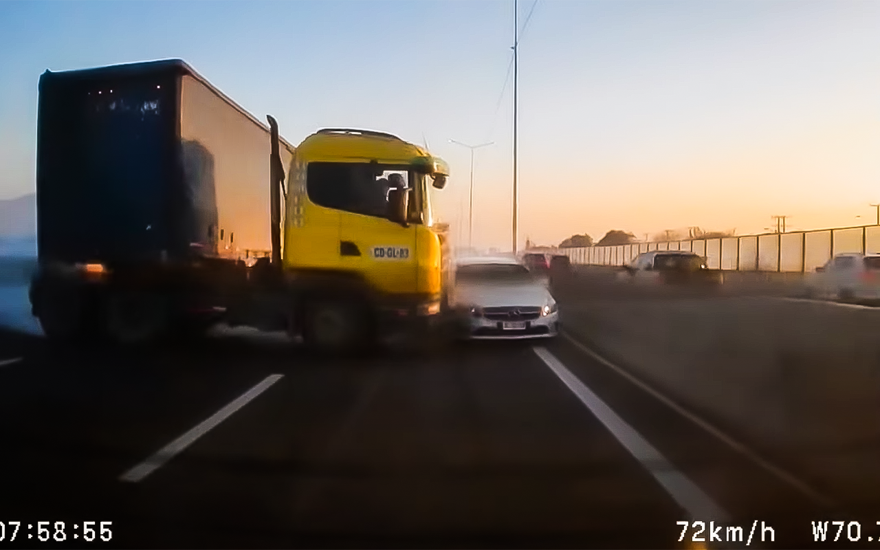 Блестящая реакция: как выжить в двух авариях сразу