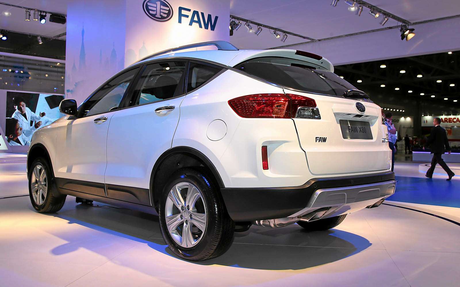 Faw besturn x80 фото