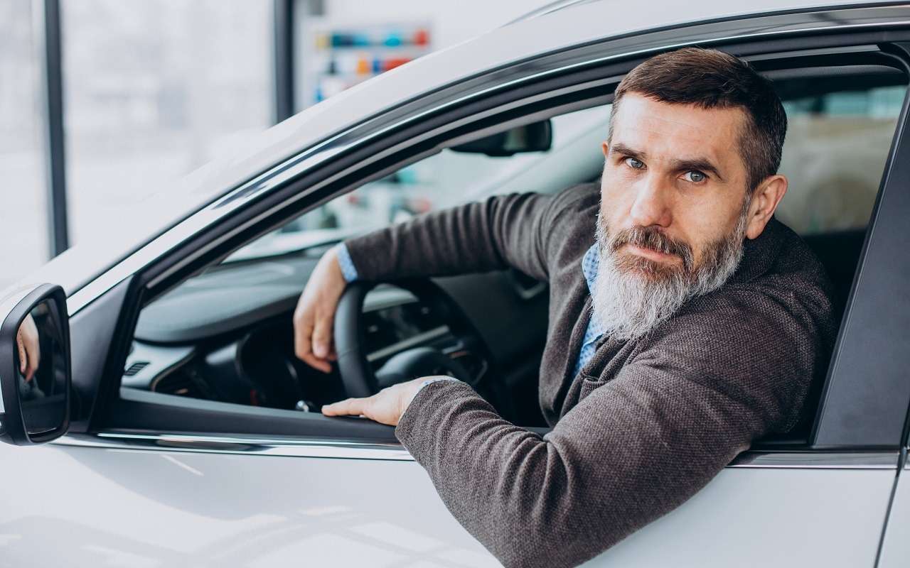 Автопарк России стареет: сроки владения машиной заметно выросли