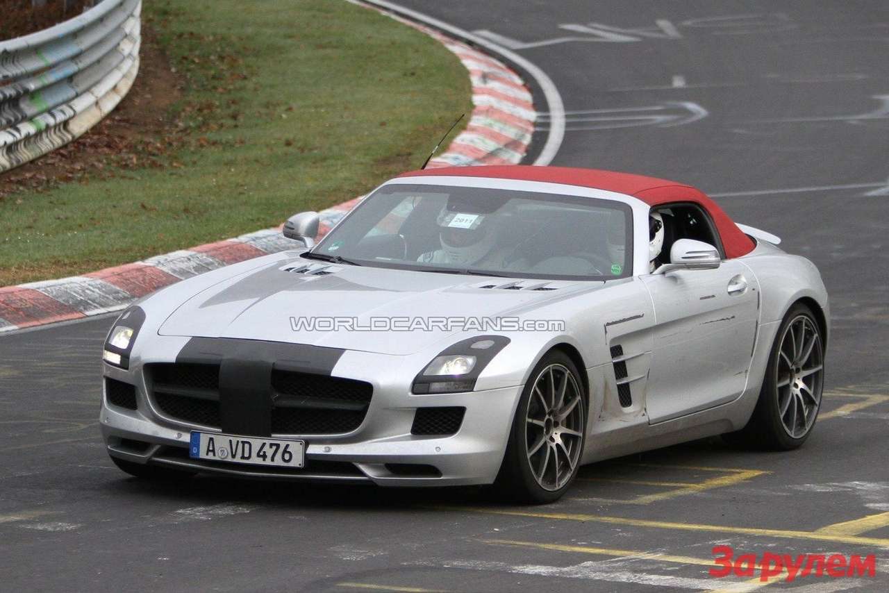 Шпионы сфотографировали родстер Mercedes SLS