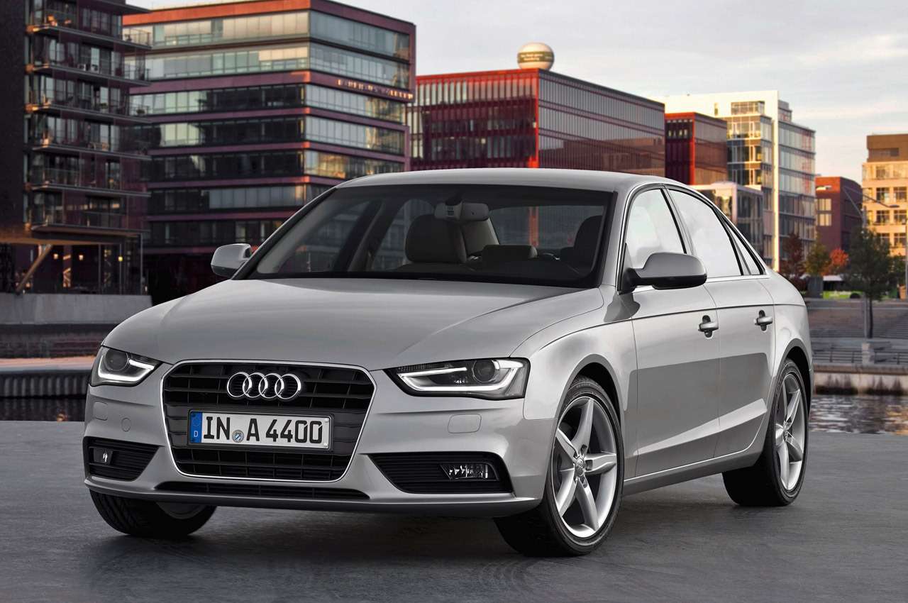 Новый Audi A4 показали во всех кузовах