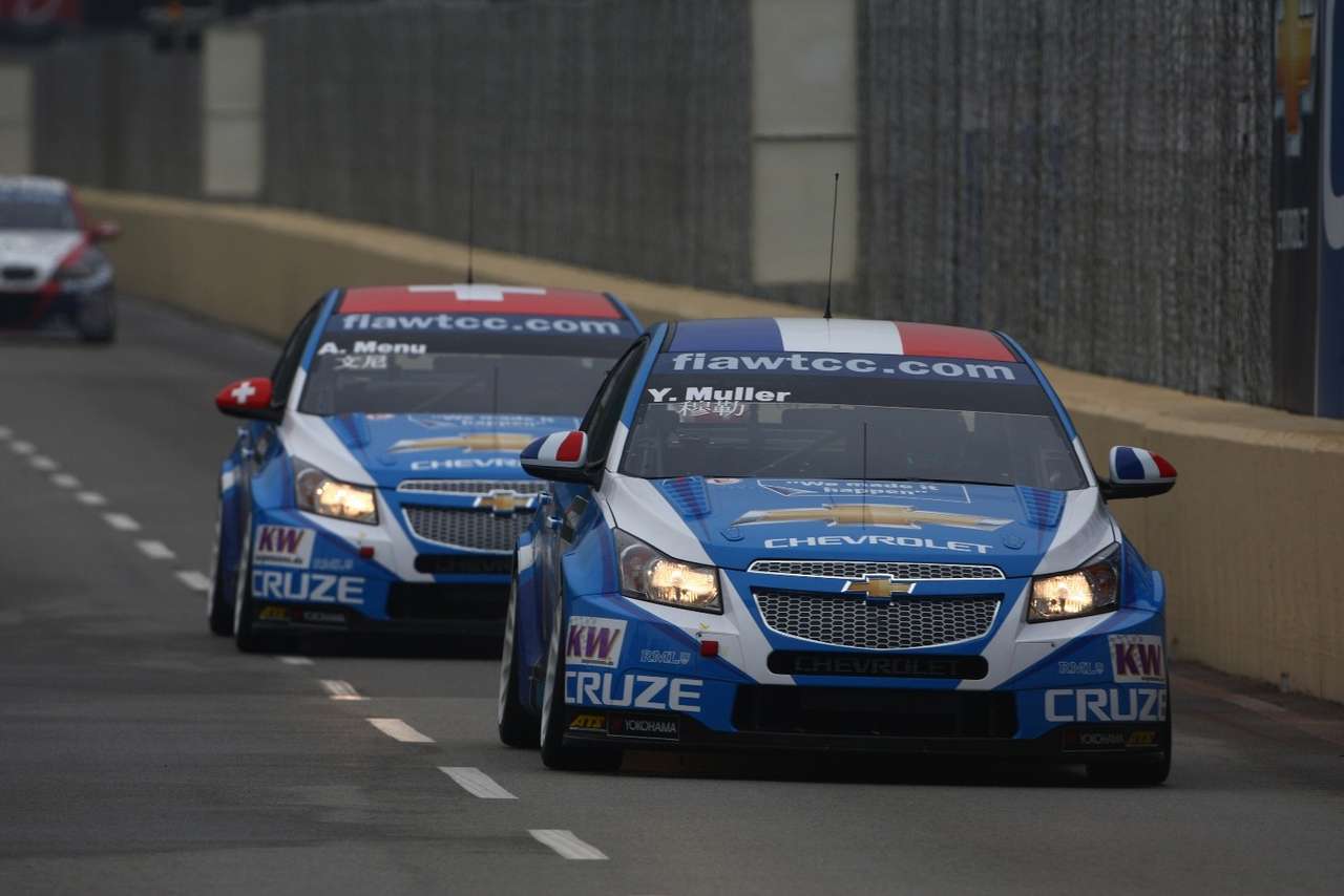 Преимущество команды Chevrolet в этом сезоне было подавляющим: ее гонщики выиграли 21 гонку из 24