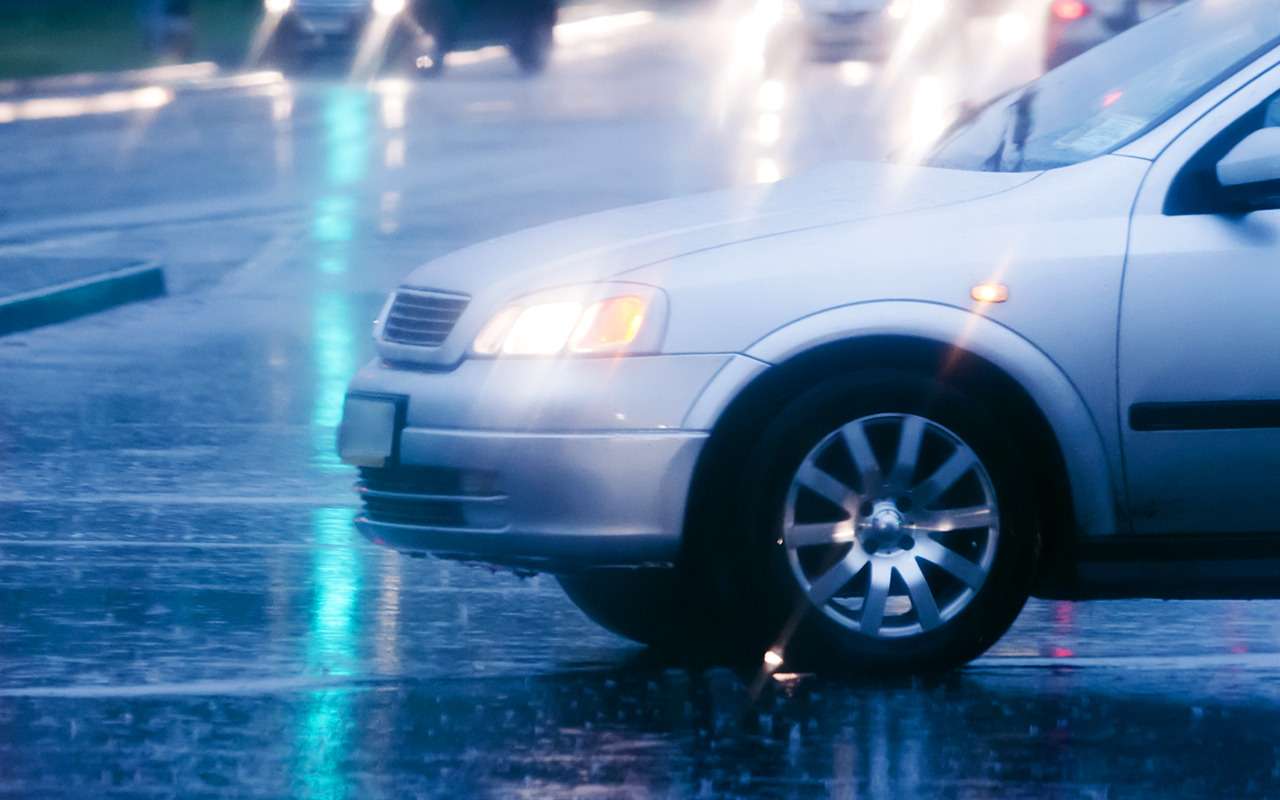 Запотевают фары? Вот что надо делать