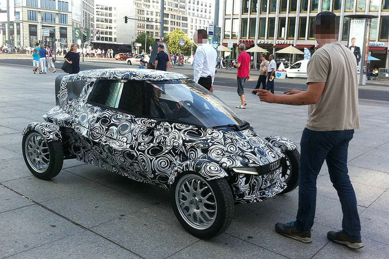 Audi E1 E-Tron заметили на одной из площадей Берлина