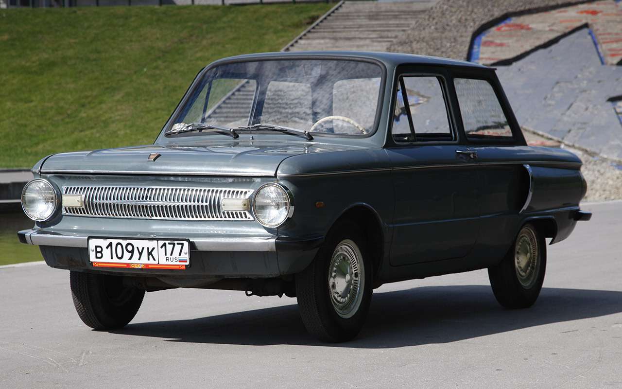 Серийный ЗАЗ‑966 1966 года имел узнаваемый, очень свежий для СССР и вполне приличный, по сравнению с зарубежными аналогами, дизайн. За мощные воздухозаборники на задних крыльях автомобиль довольно быстро получил прозвище «ушастый», а за характерную поясную линию, подчеркнутую молдингами – «мыльница». Серийный автомобиль украшала забавная фальшрешетка радиатора, призванная сделать облик машины более «взрослым».