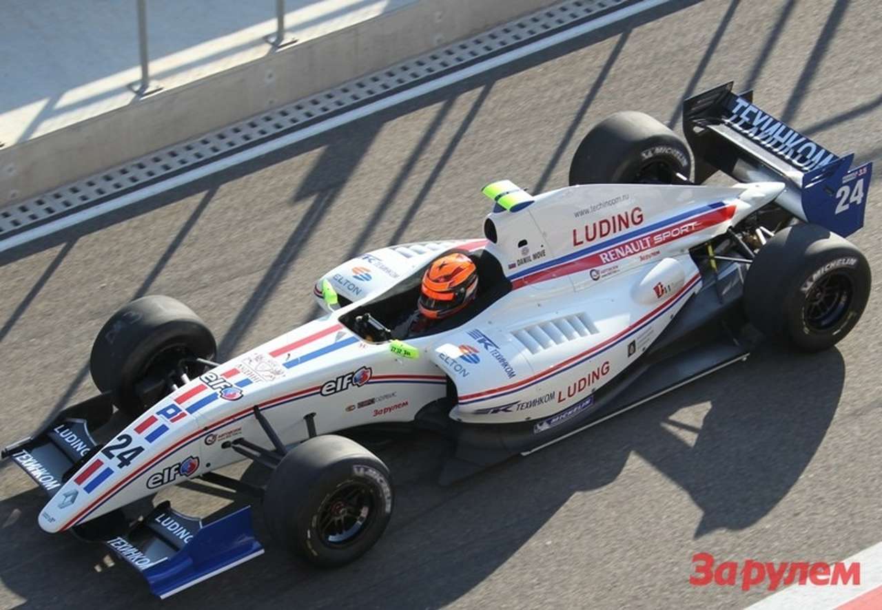 Даниил Мове на втором этапе Формулы-Renault 3.5