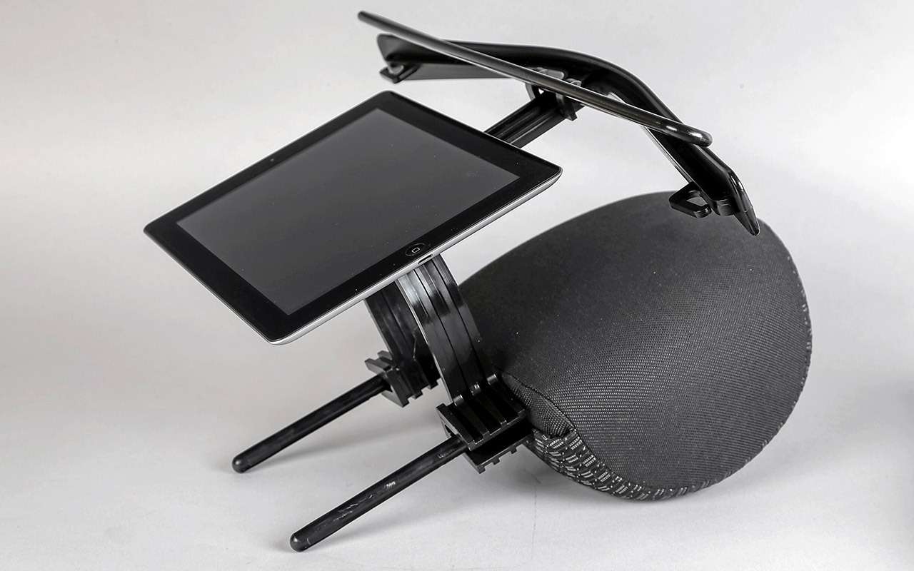 Проверено «За рулем»: многофункциональная вешалка