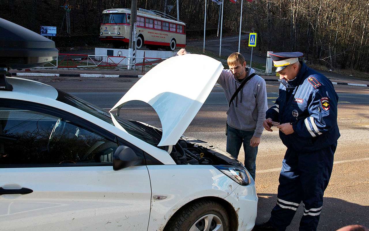 В МВД рассказали, какие неисправности инспекторы могут выявить «на глазок»
