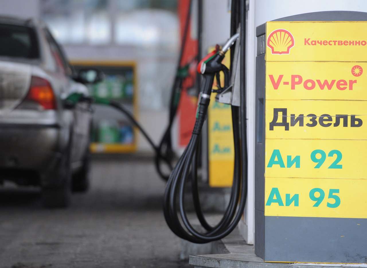 Цены производителей на бензин в июне выросли сразу на 10%