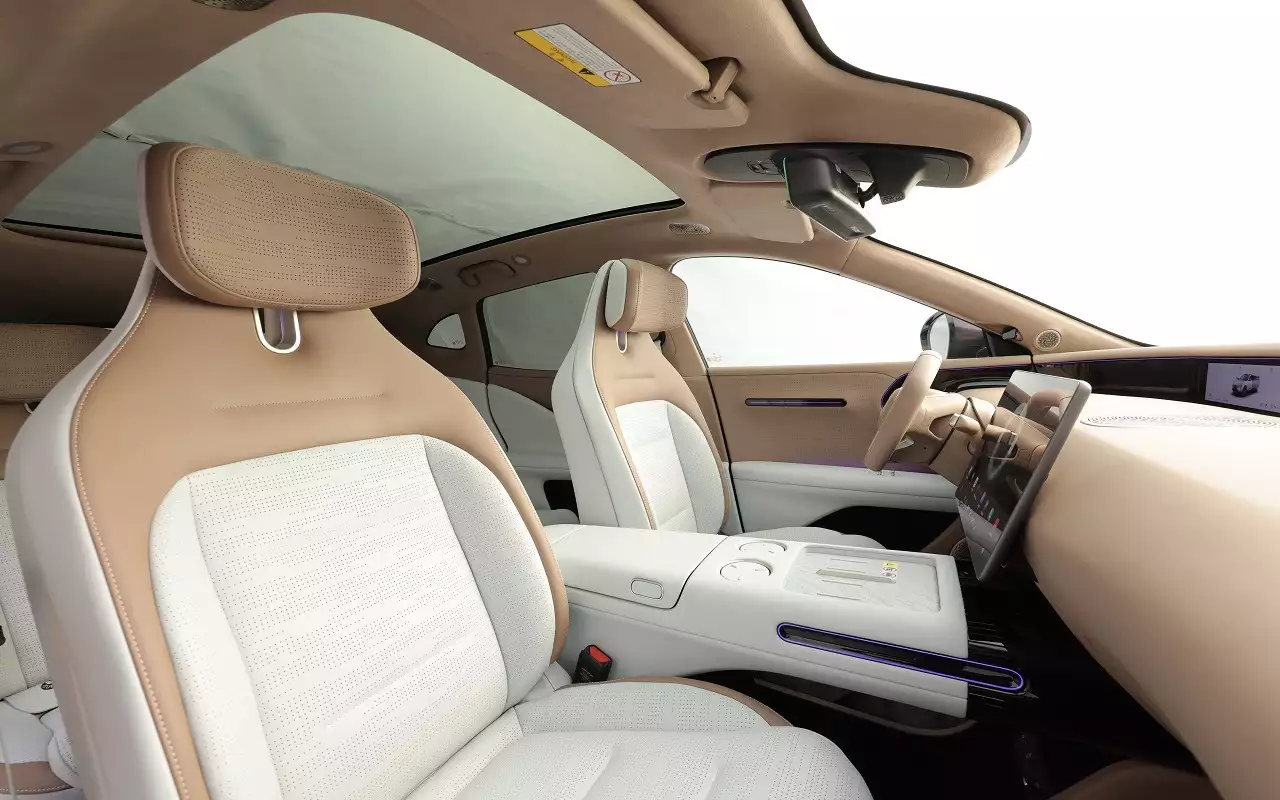 Интерьер Avatr 07