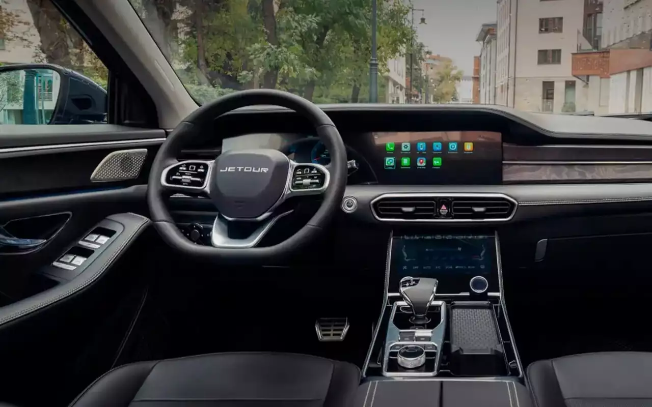 Интерьер Jetour X90+