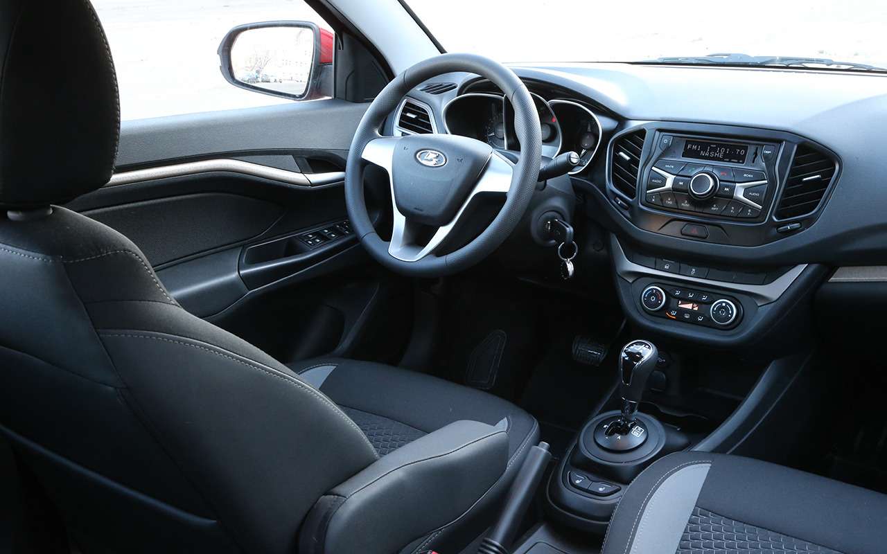 Lada Vesta салон