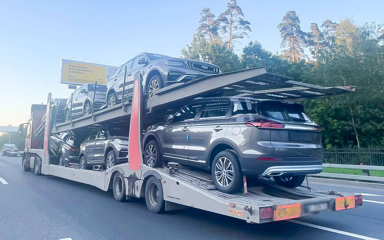 За 10 месяцев 2023 года продажи новых легковых автомобилей выросли на 56%