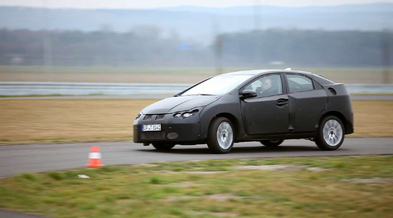 Honda показала ролик про новый Civic 5D