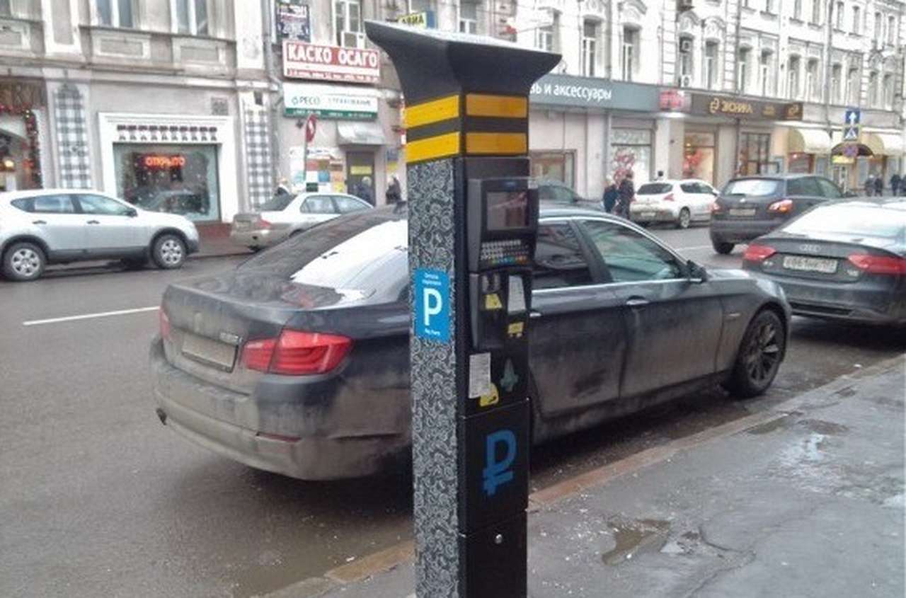 Инвалидов призвали к ответу за продажу льгот на парковку 