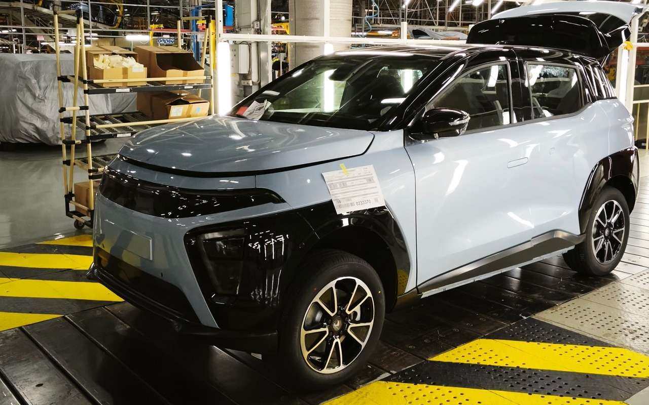 Электромобиль Атом встал на конвейер