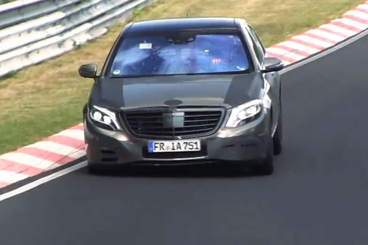 На Нюрбургринг выехали новые 12-цилиндровые Mercedes S 600 и S 65 AMG