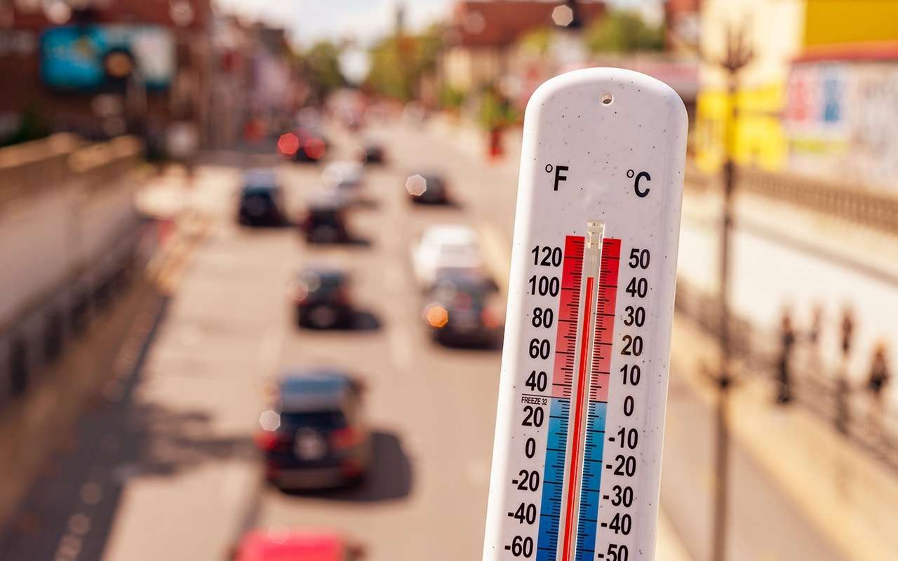 Как спастись в жару: советы водителям от ГИБДД