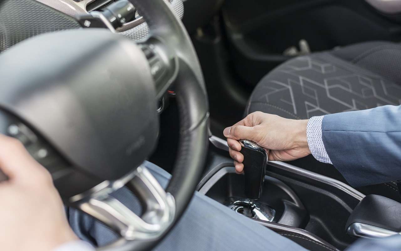 Если услышите эти звуки в машине  — коробка-«робот» скоро сломается