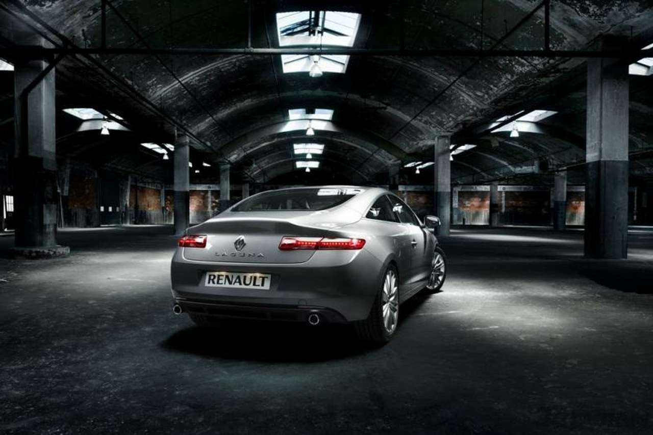 Renault Laguna Coupe – для тех, кто влюблен в автомобили (ФОТО-БОНУС)
