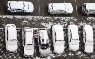 Россиян предупредили о штрафе за блокировку чужого авто на парковке