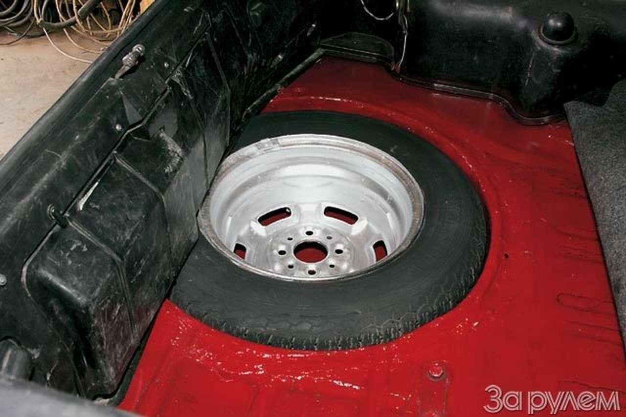 ИЖ-2126. Погребок для запаски