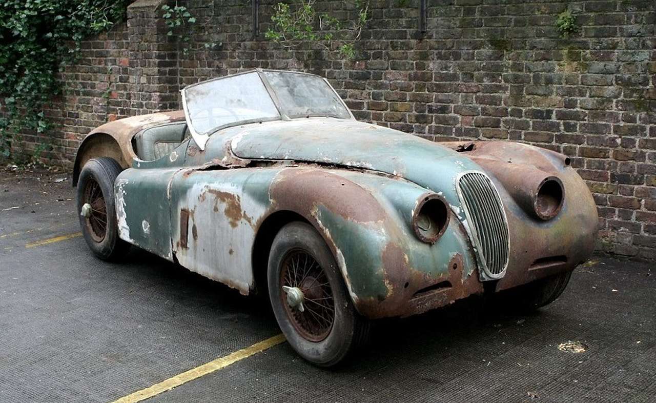 Авторухлядь собирает на аукционах бешеные деньги