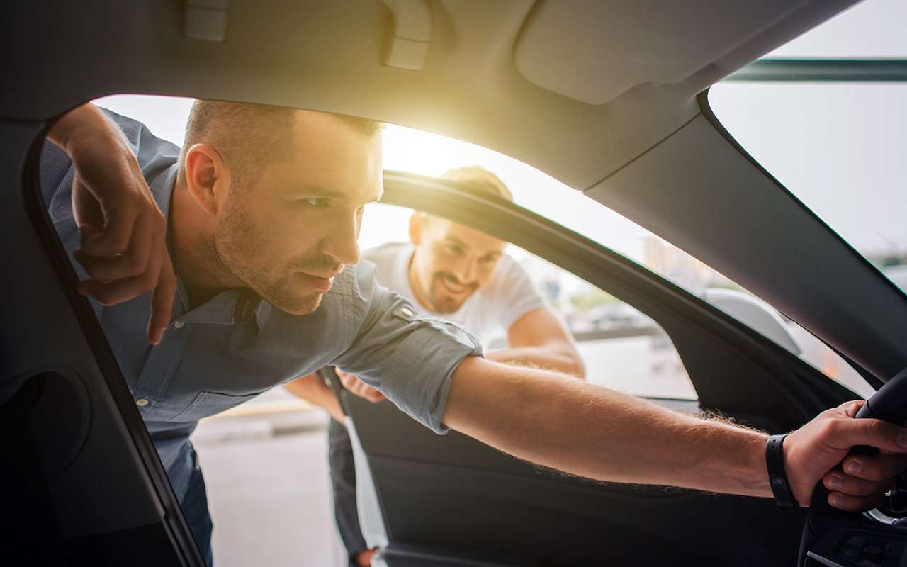 Как обманывают при покупке машин с пробегом