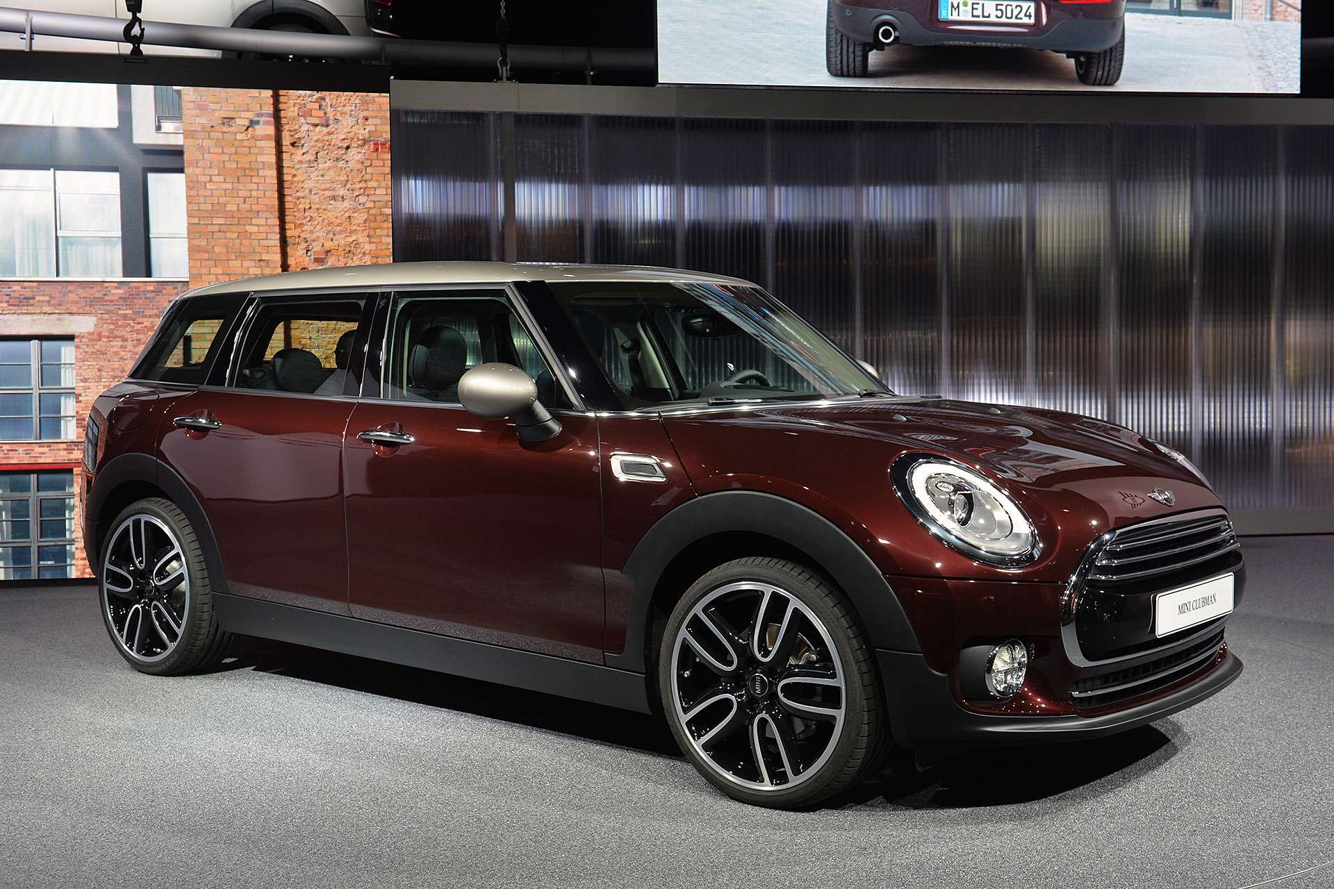 Автомобиль MINI Clubman: обзор, новости, машина Мини Клабмен — разные  поколения, комплектации, характеристики MINI Clubman — сайт За рулем  www.zr.ru