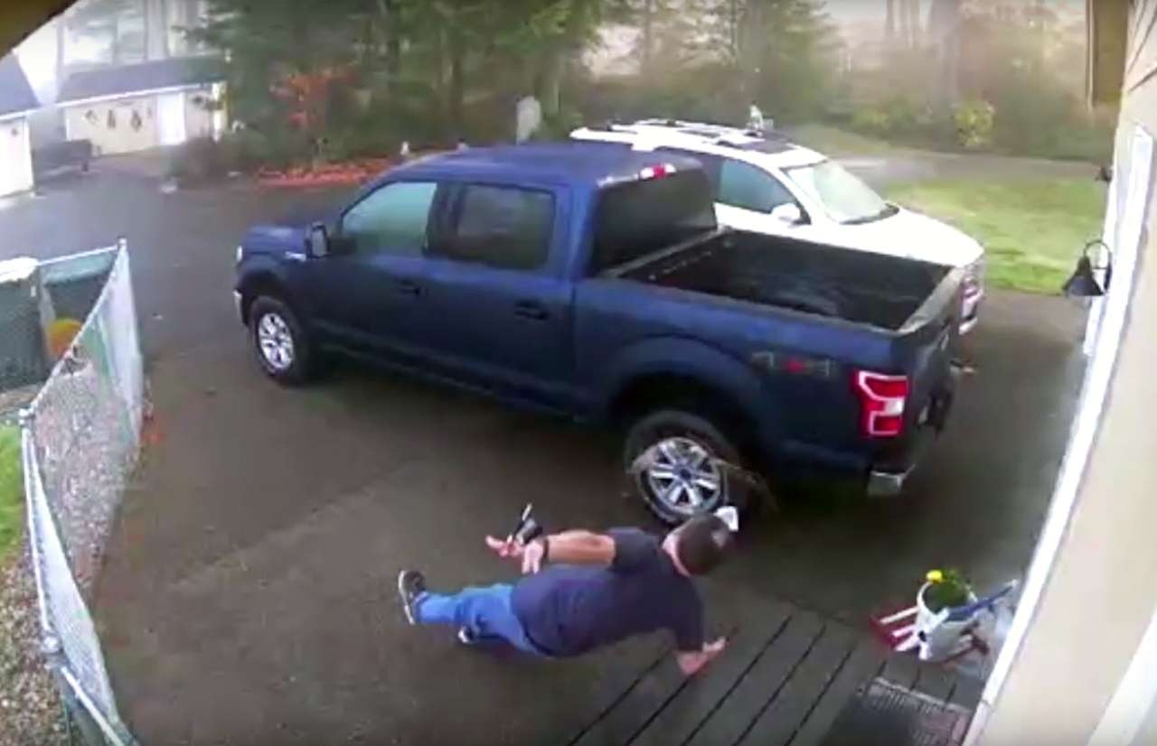 Сегодня будет гололедица — берегите кофе и машину