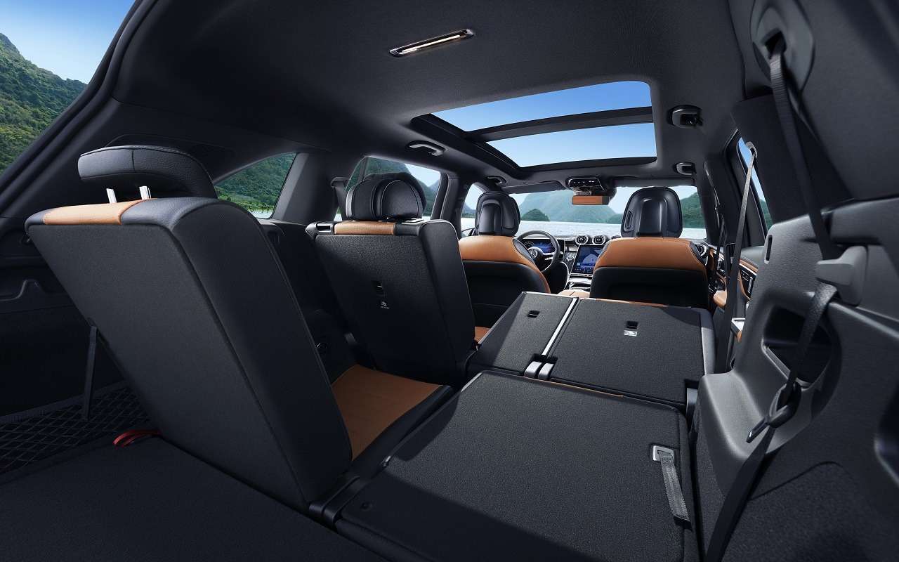 Интерьер Mercedes-Benz GLC Long