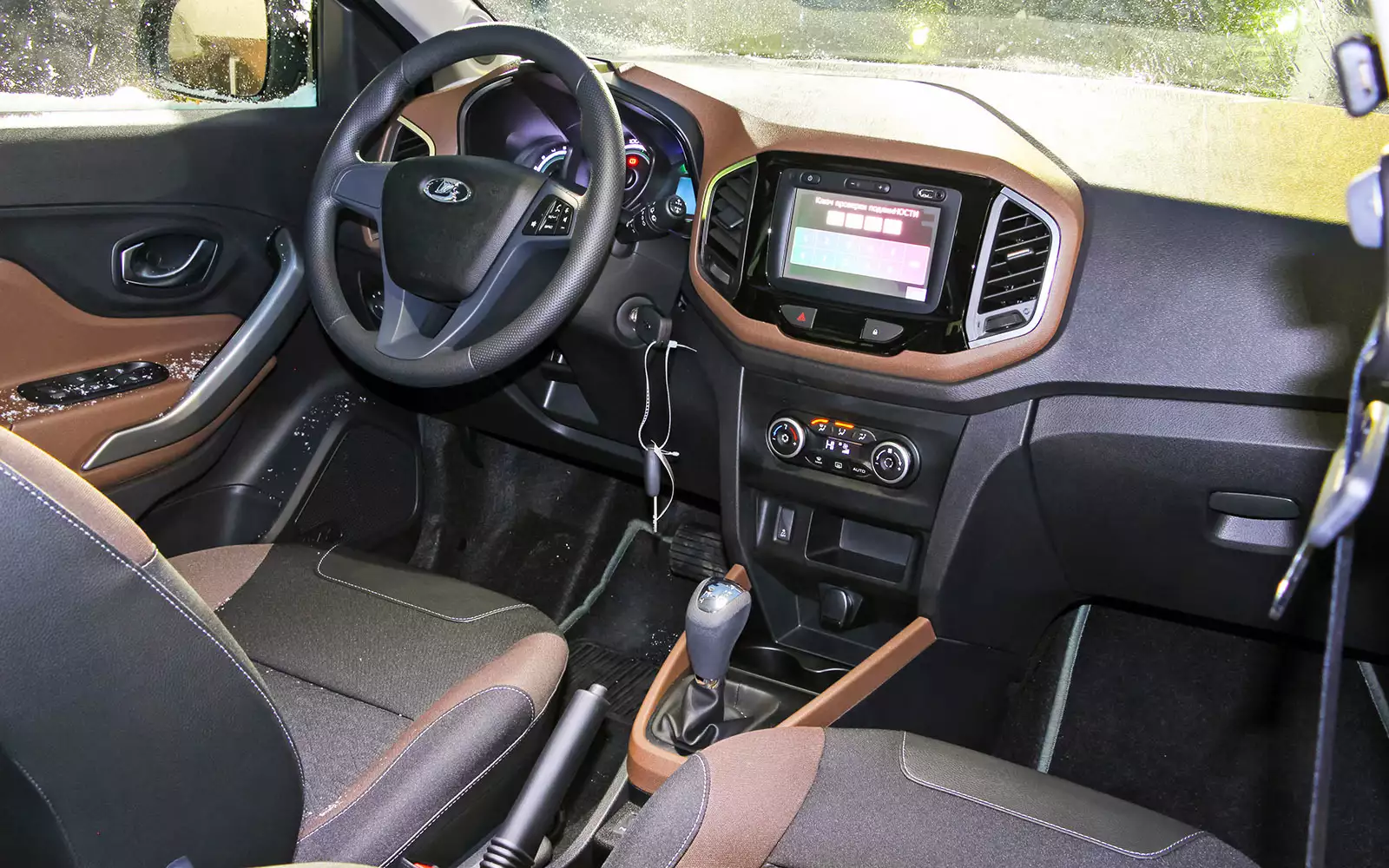 LADA XRAY получит кнопку отключения ESP уже в сентябре - "LADA" " Авто Новости Д