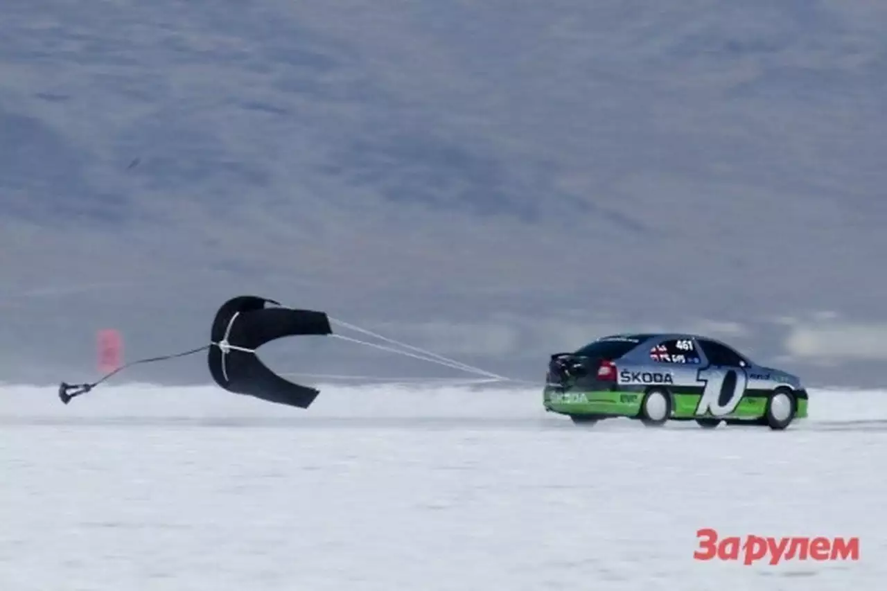 Skoda Octavia vRS Bonneville Special промчала со скоростью 325,33 км/ч