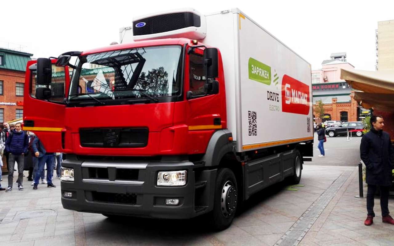 Первый готов! На работу выходит электрогрузовик Moskva