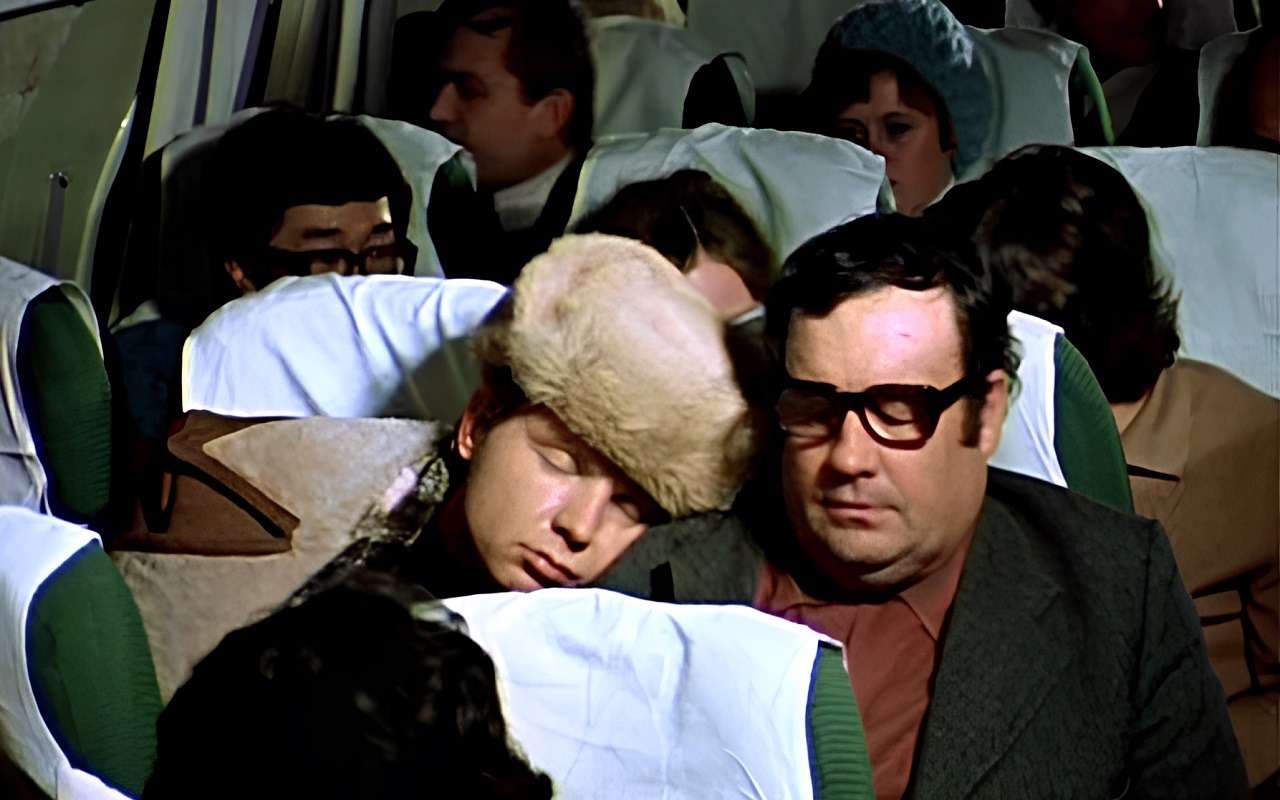 Дебоширов спустят на землю — в Госдуме предлагают не пускать выпивших в самолет