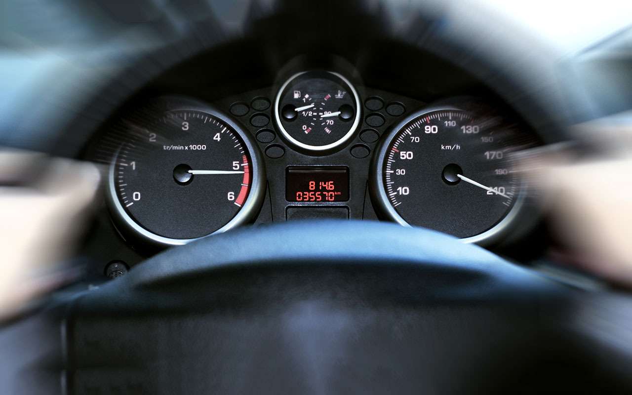 Половина продавцов на вторичке жулят с пробегом