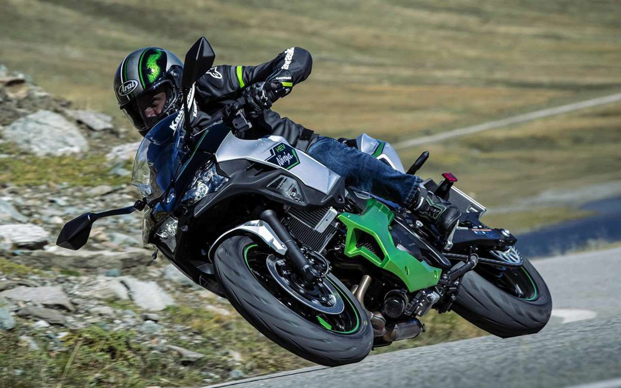 Kawasaki Ninja 7 Hybrid