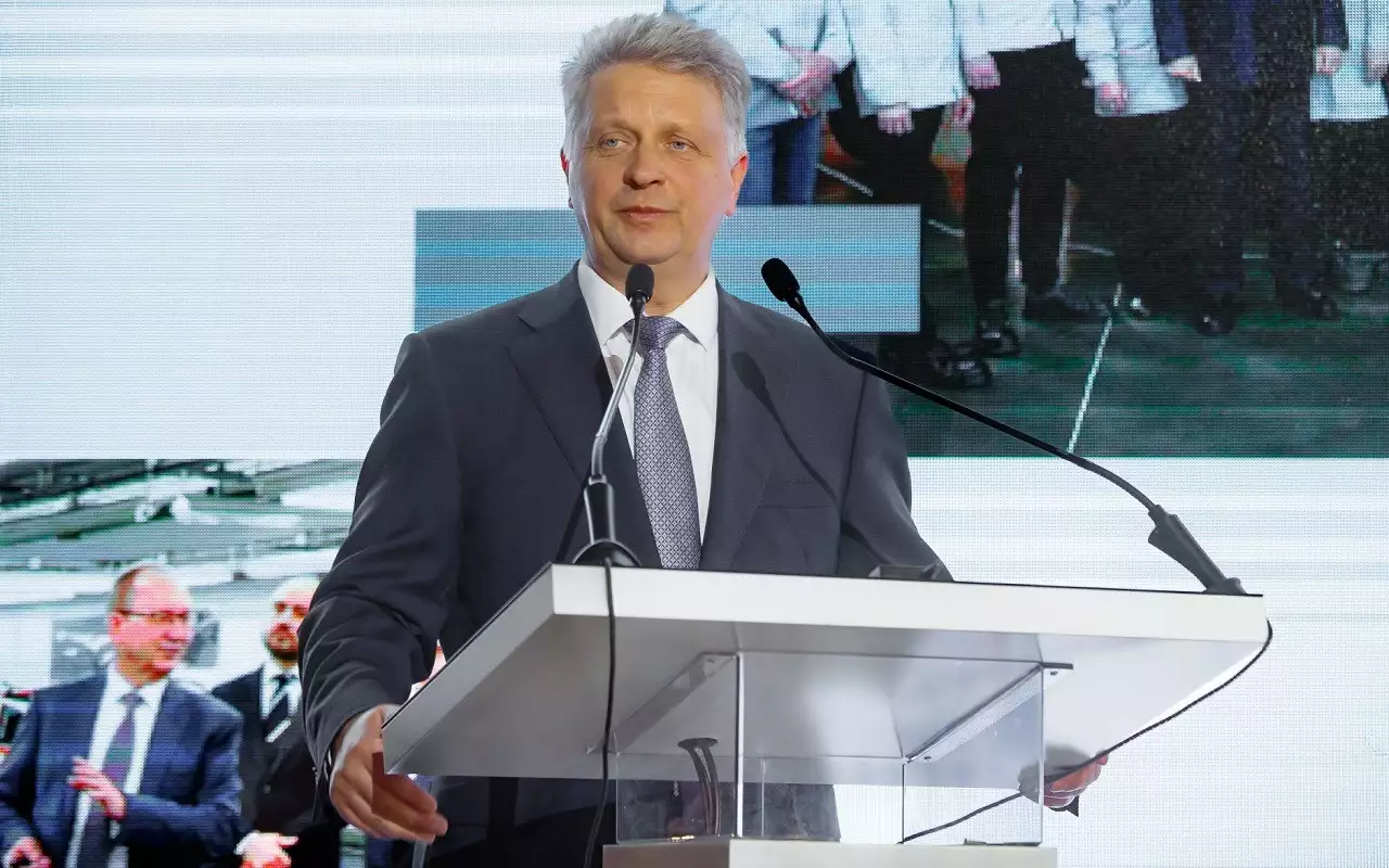 Максим Соколов