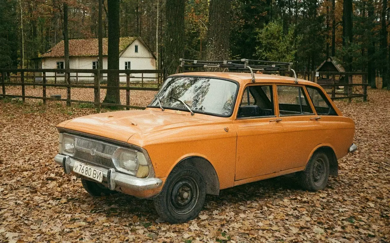 Без омывайки, тосола и аккумулятора — как ездили осенью советские автолюбители