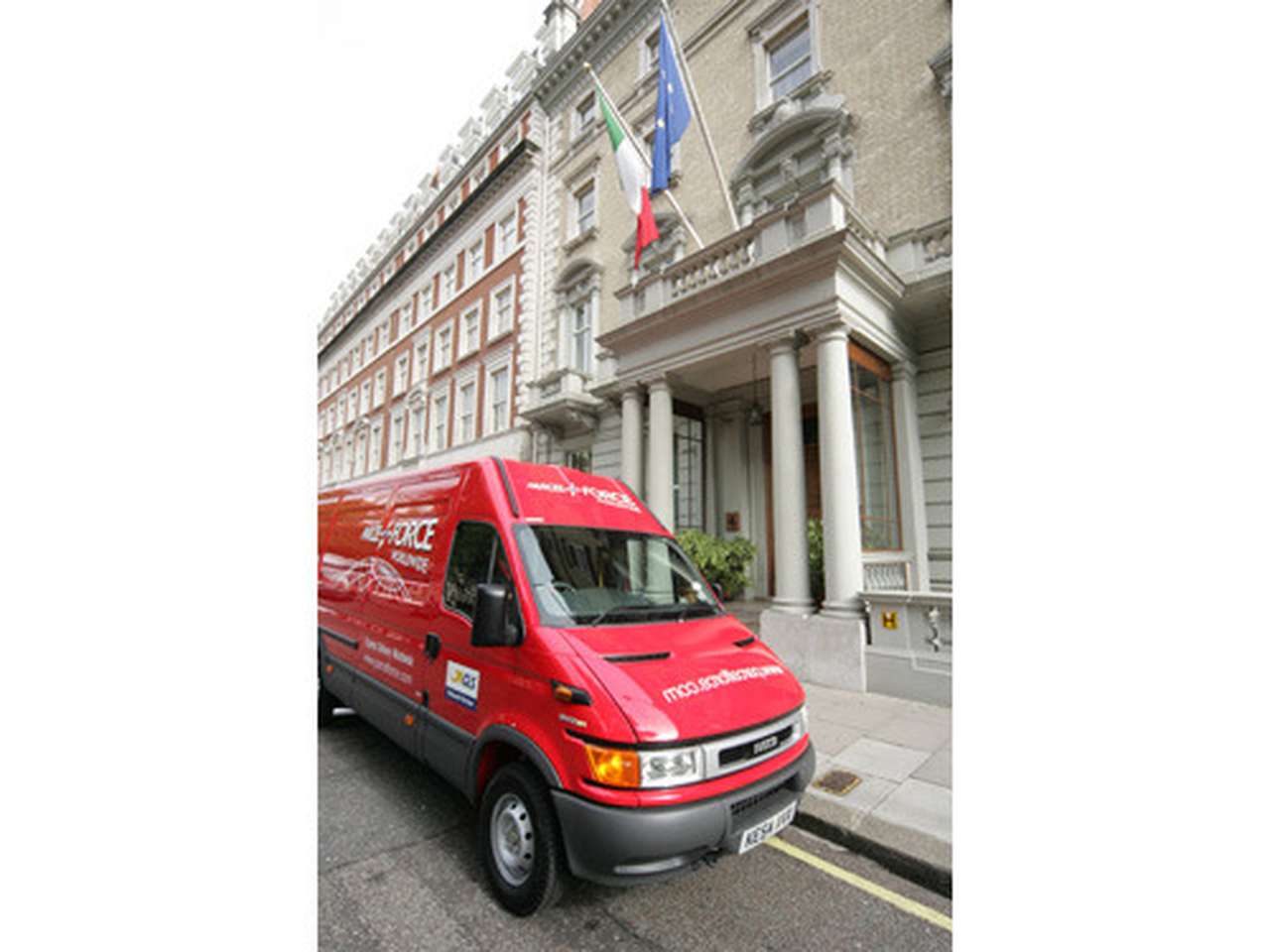 Iveco поставила англичанам «почтовые кареты»