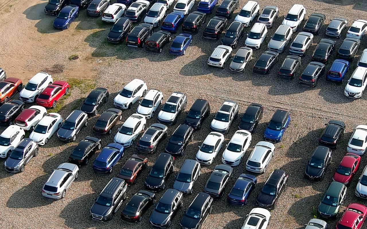 Нам рассказали, сколько машин продадут в этом году и сколько — через 4 года