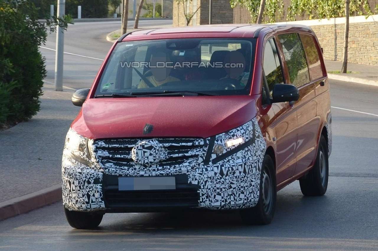 На дорогах появился новый фургон Mercedes-Benz Vito