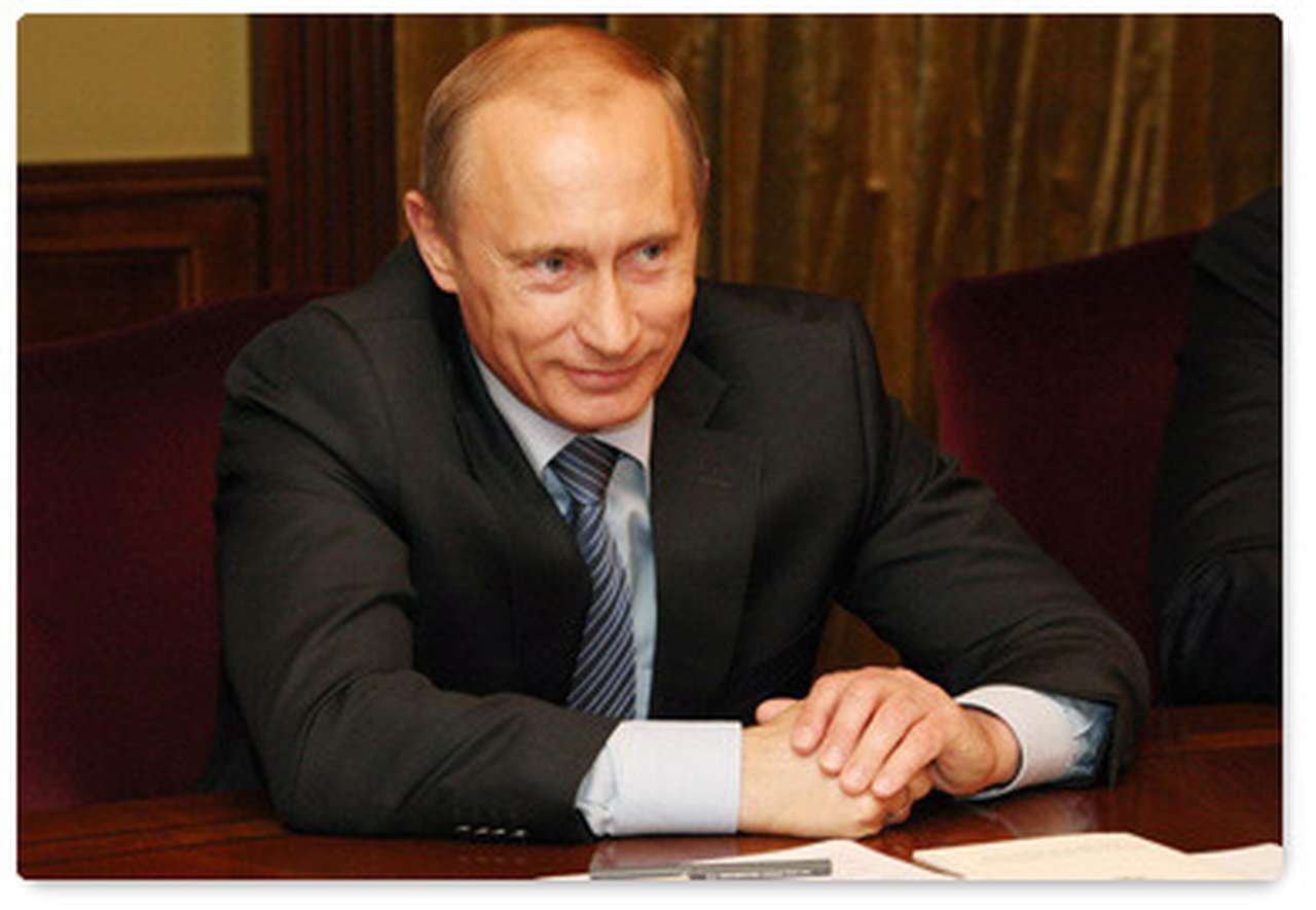  Путин пообещал еще до инаугурации сократить количество мигалок