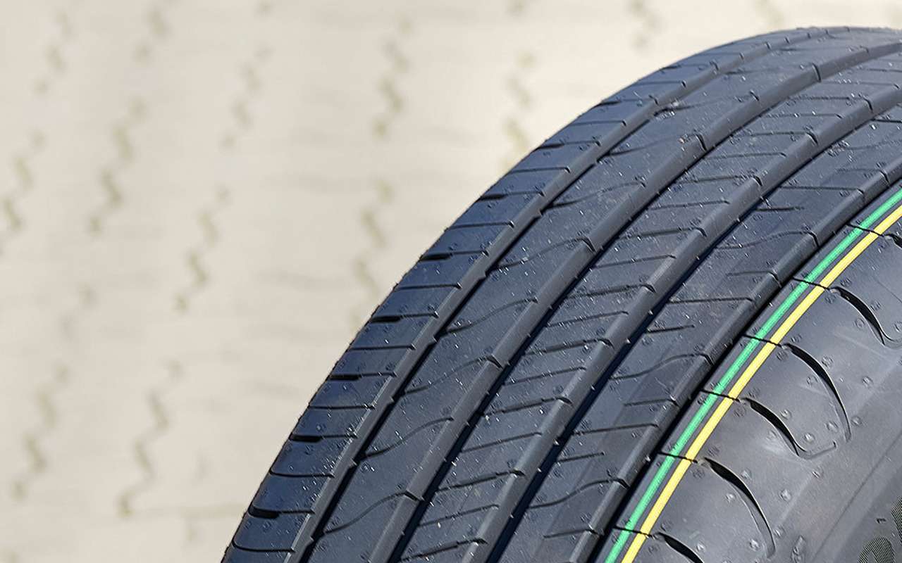 Лучшие китайские шины для кроссоверов на лето. Goodyear 2b9-280.