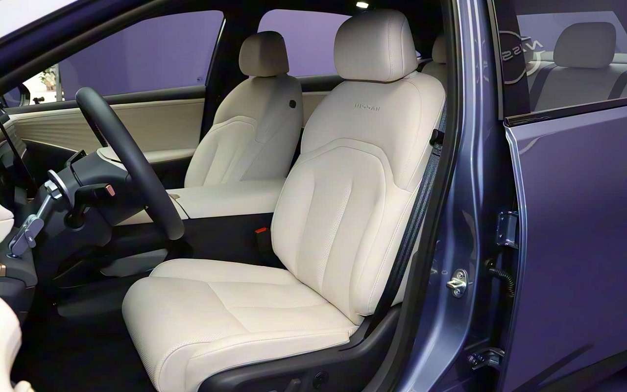 Интерьер Nissan N6