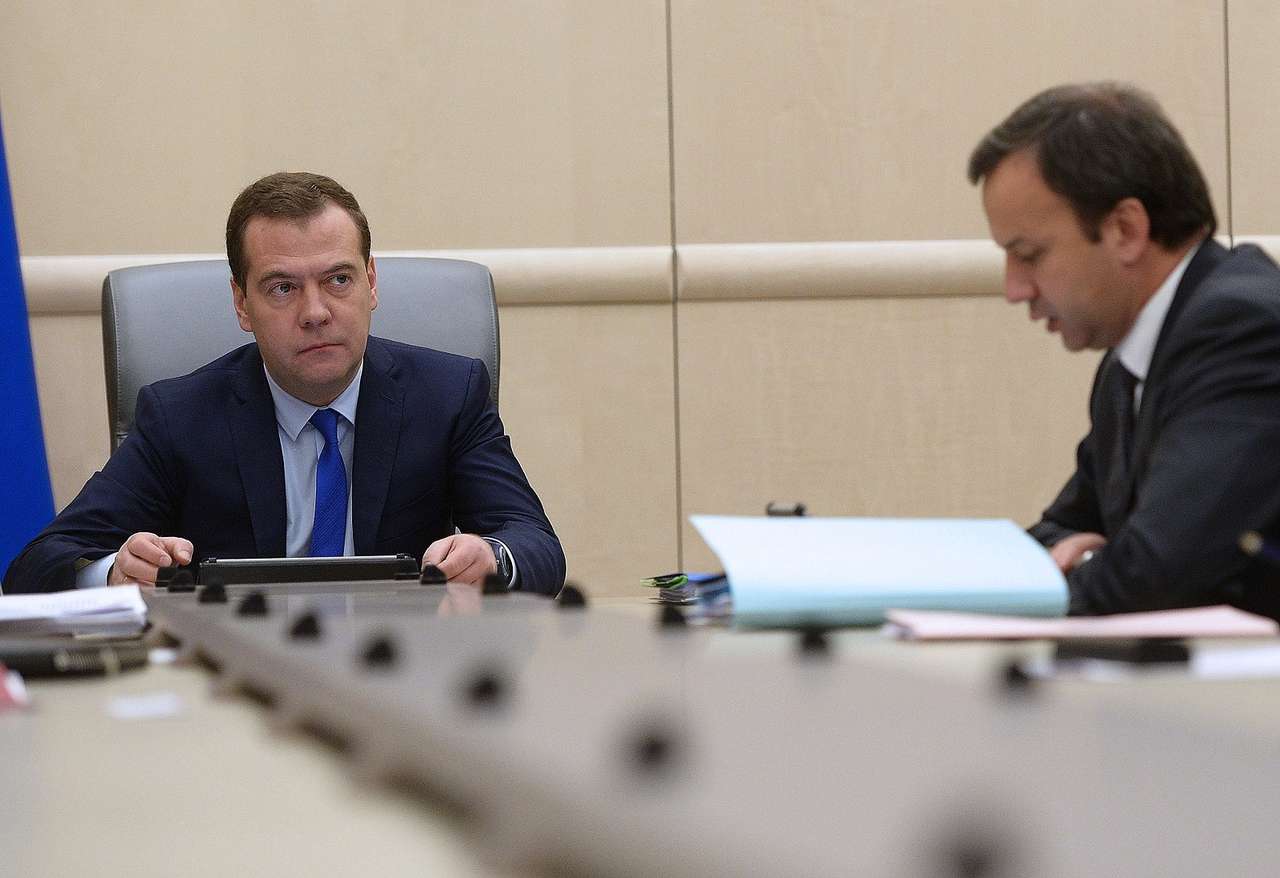 Сегодня Дмитрий Медведев проведет совещание о поддержке авторынка