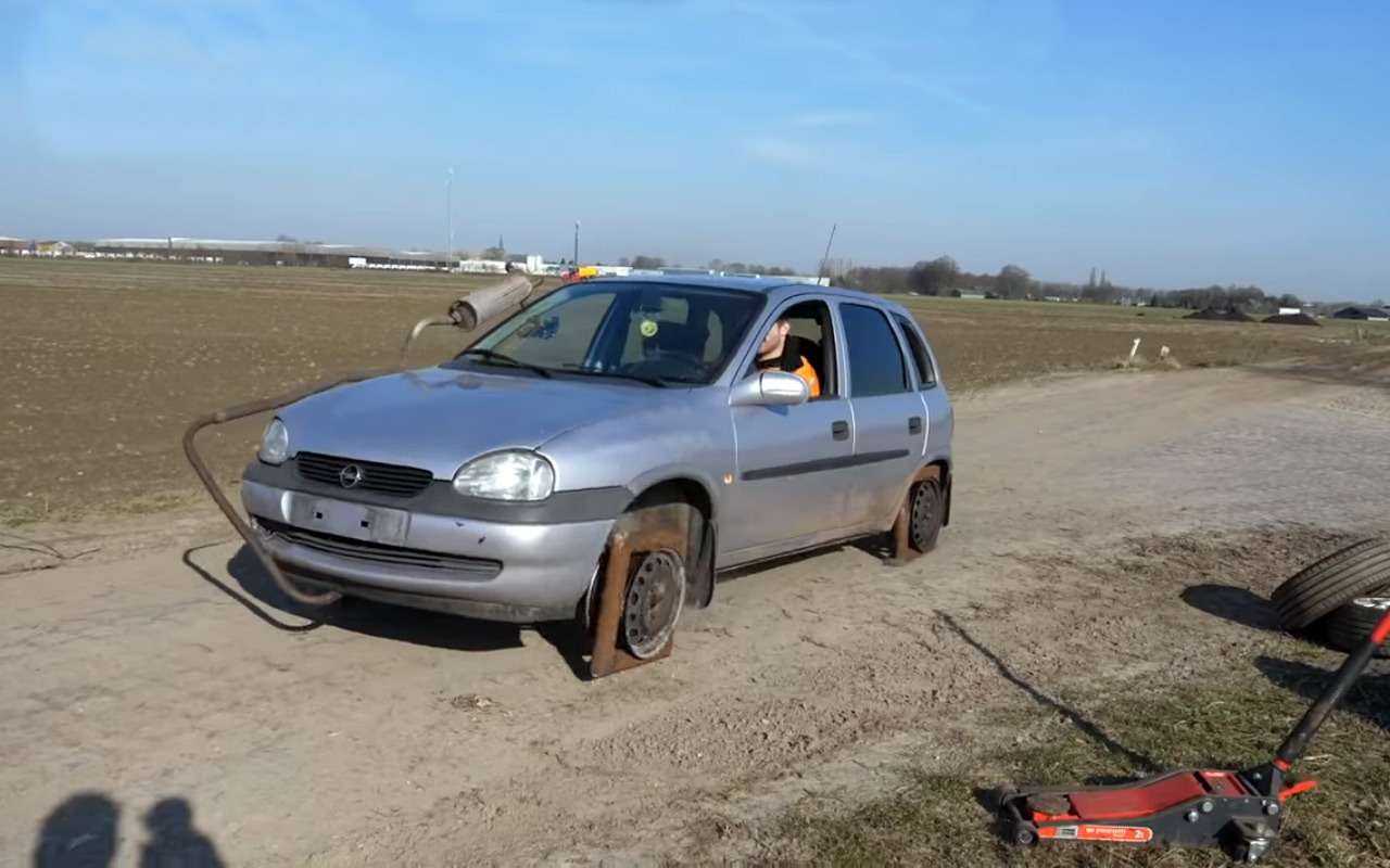 Странный эксперимент: а что, если поставить квадратные колеса?!