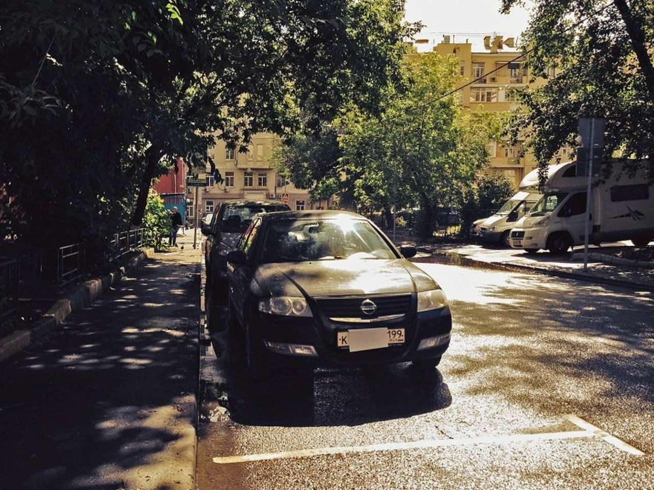 Госдуме предложат ввести штраф за сокрытие номеров на парковке